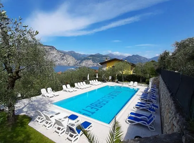 Elisabeth Brenzone sul Garda