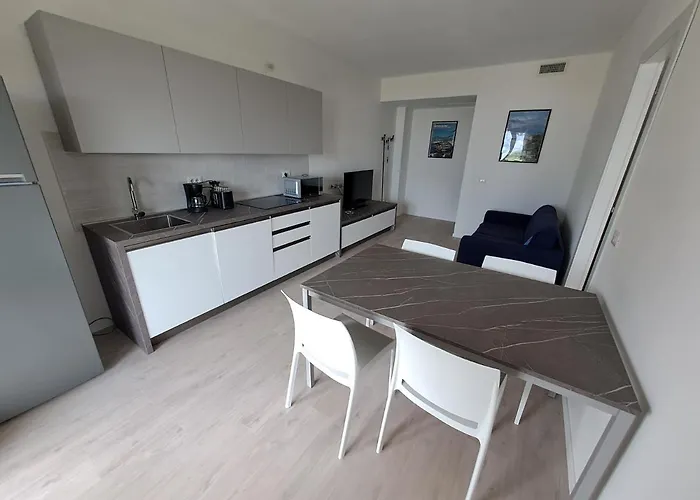 Elisabeth 4* Brenzone sul Garda