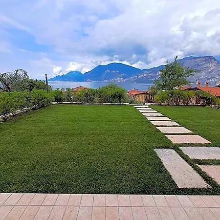 Elisabeth Brenzone sul Garda