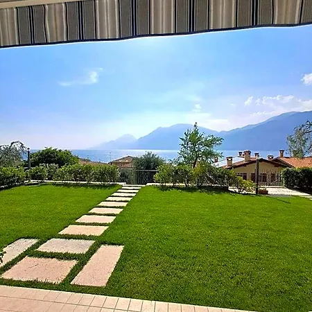 Elisabeth Brenzone sul Garda