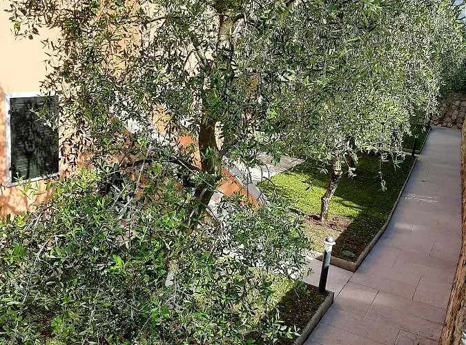 Elisabeth Brenzone sul Garda